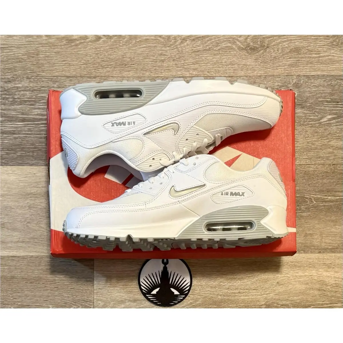Nike Air Max 90 ‘jewel’ White Light Smoke Grey FN8005-100 Men’s Size 11.5