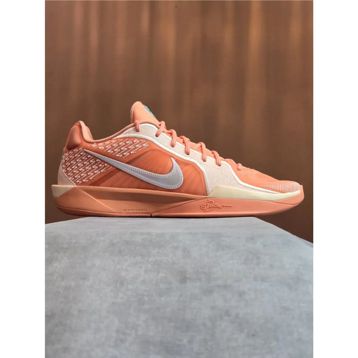 Nike Sabrina 2 - Apricot Agate Turquoise FQ2174-801 Women`s 12 / Men`s 10.5