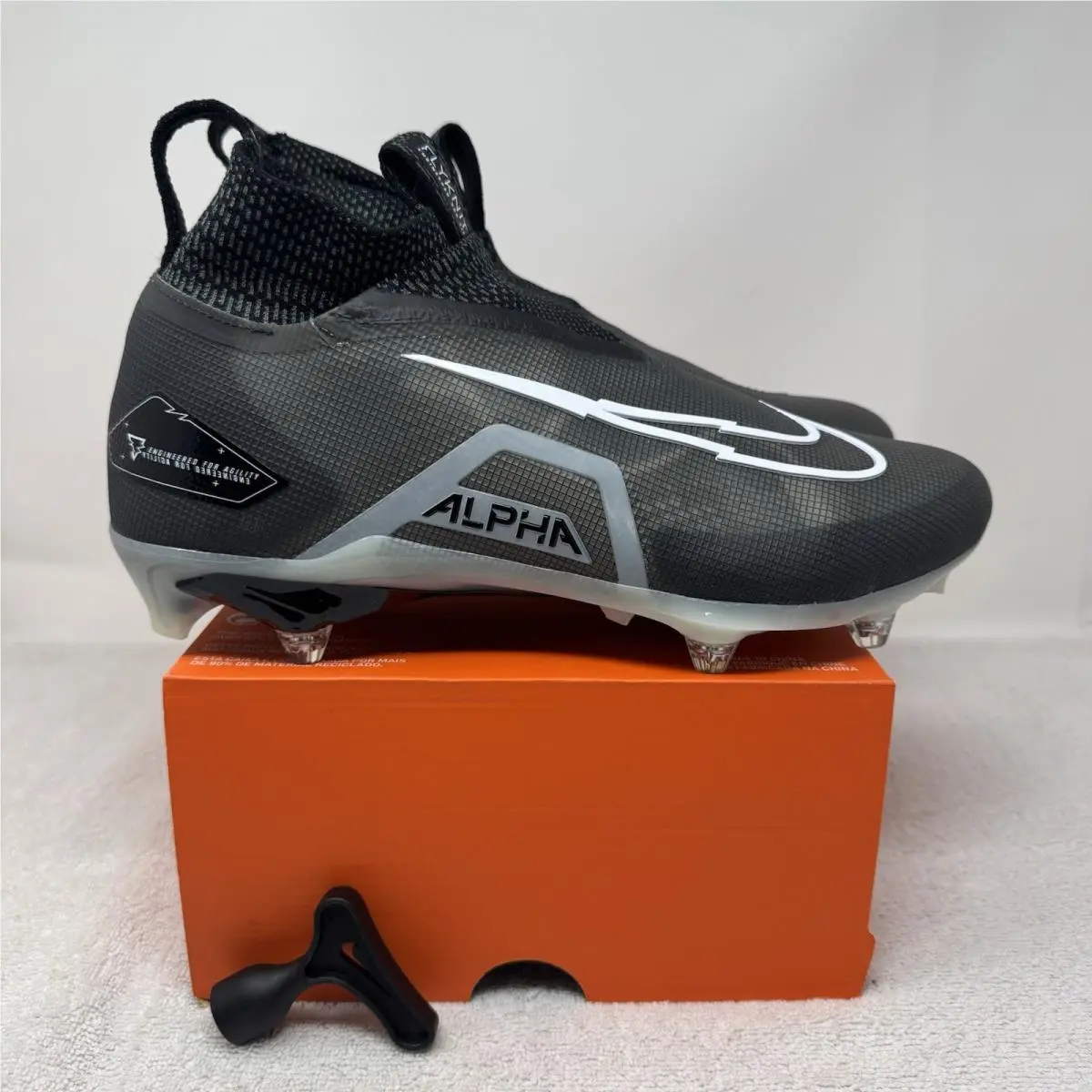 Nike Alpha Menace Elite 3 Detachable Football Cleats Men’s Size 11.5 DR5659-001