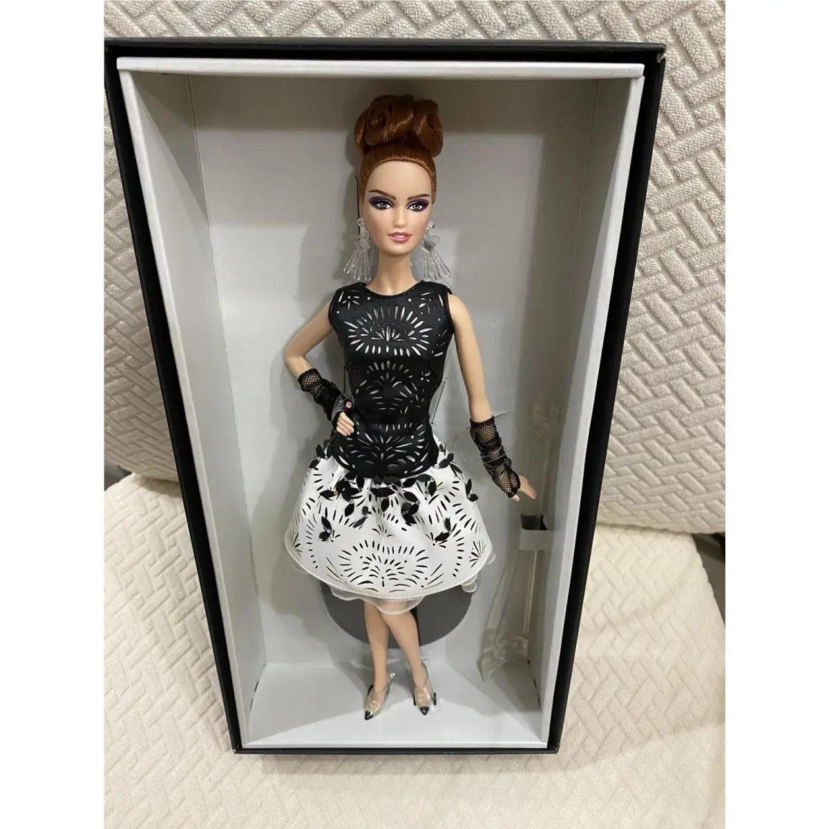 Barbie Laser Leatherette BCR07 Doll
