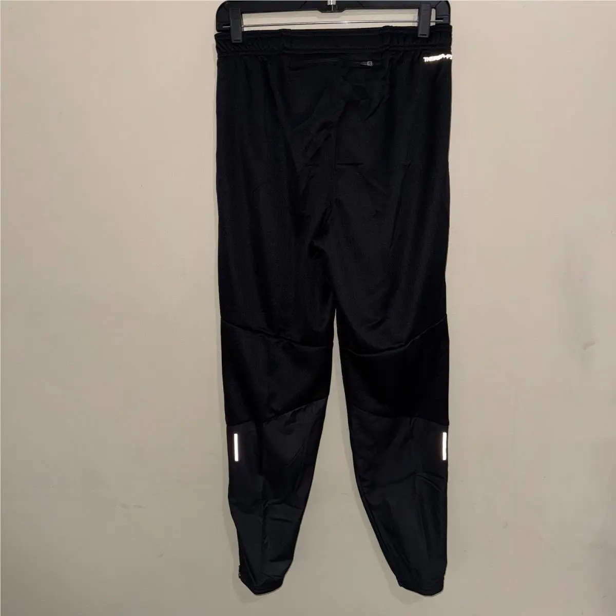Nike clothing - Nike Sphere Challenger - Sphere Challenger - FZ1113-010 - Black (UPC: 197601047302) 4