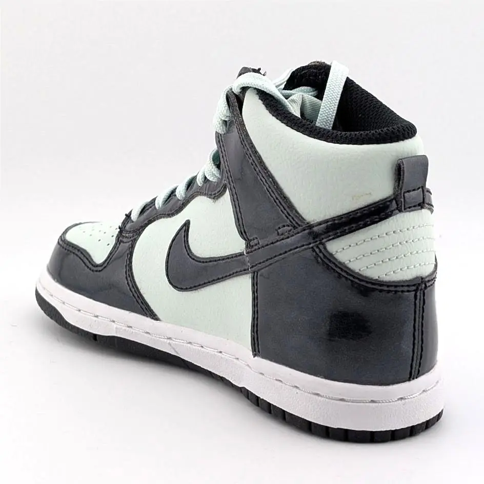 Nike shoes - DD2313-300 - DD2313300 - Barely Green / Black (UPC: 194953063424) 4