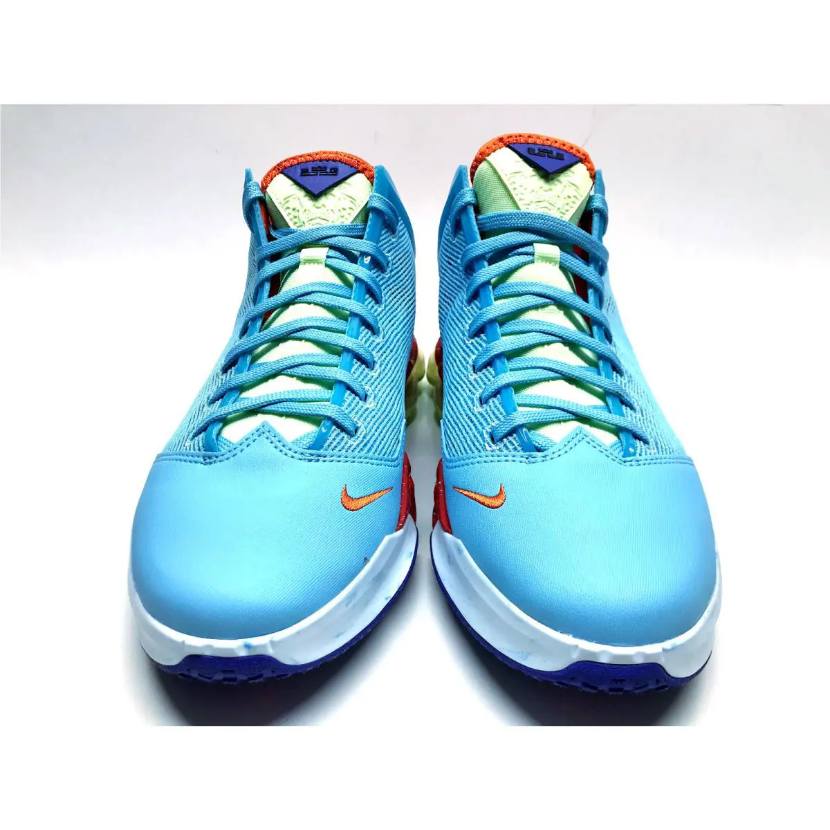 Nike shoes - DO9829400 - DO9829-400 - White (UPC: 196149151786) 1