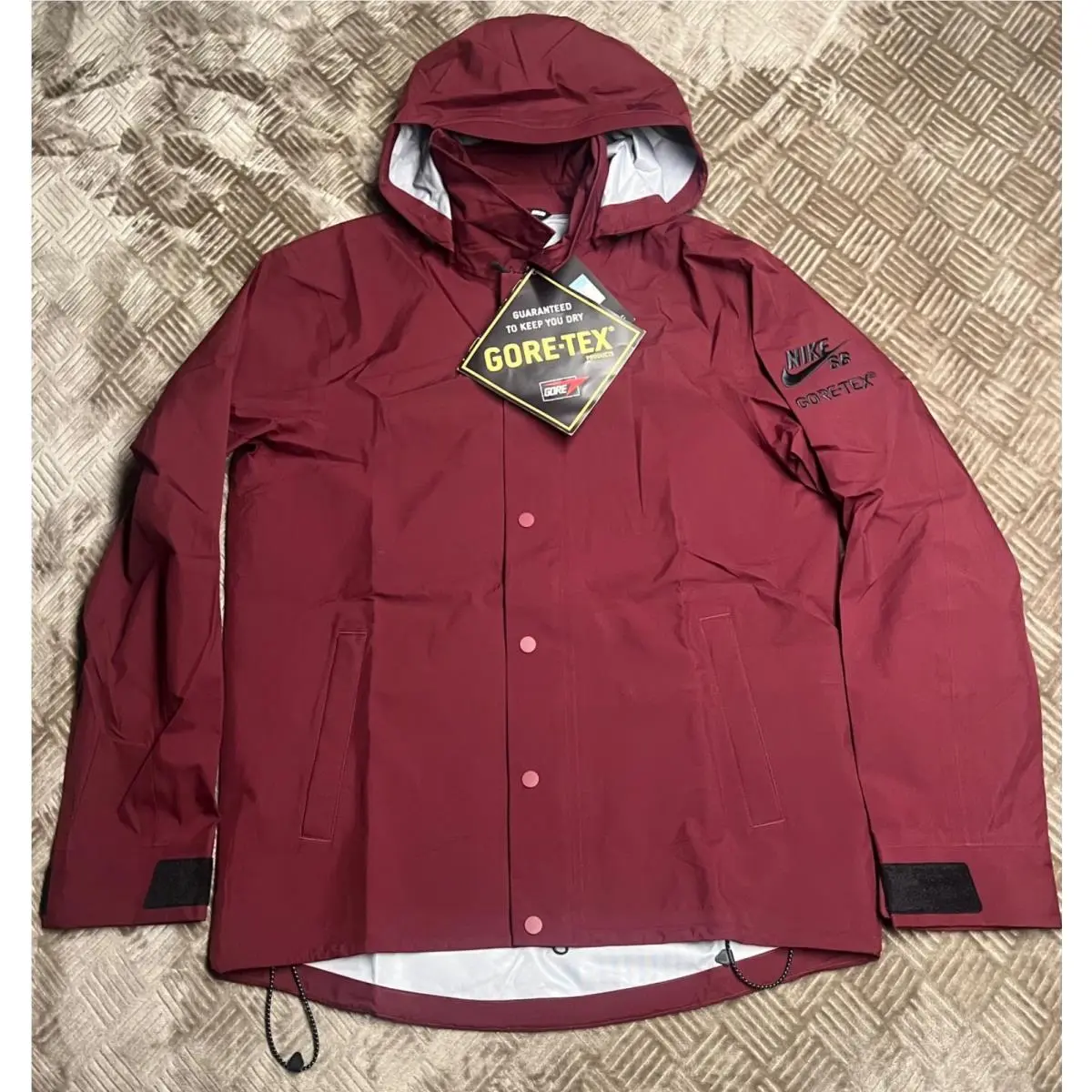 Nike clothing - Red 3
