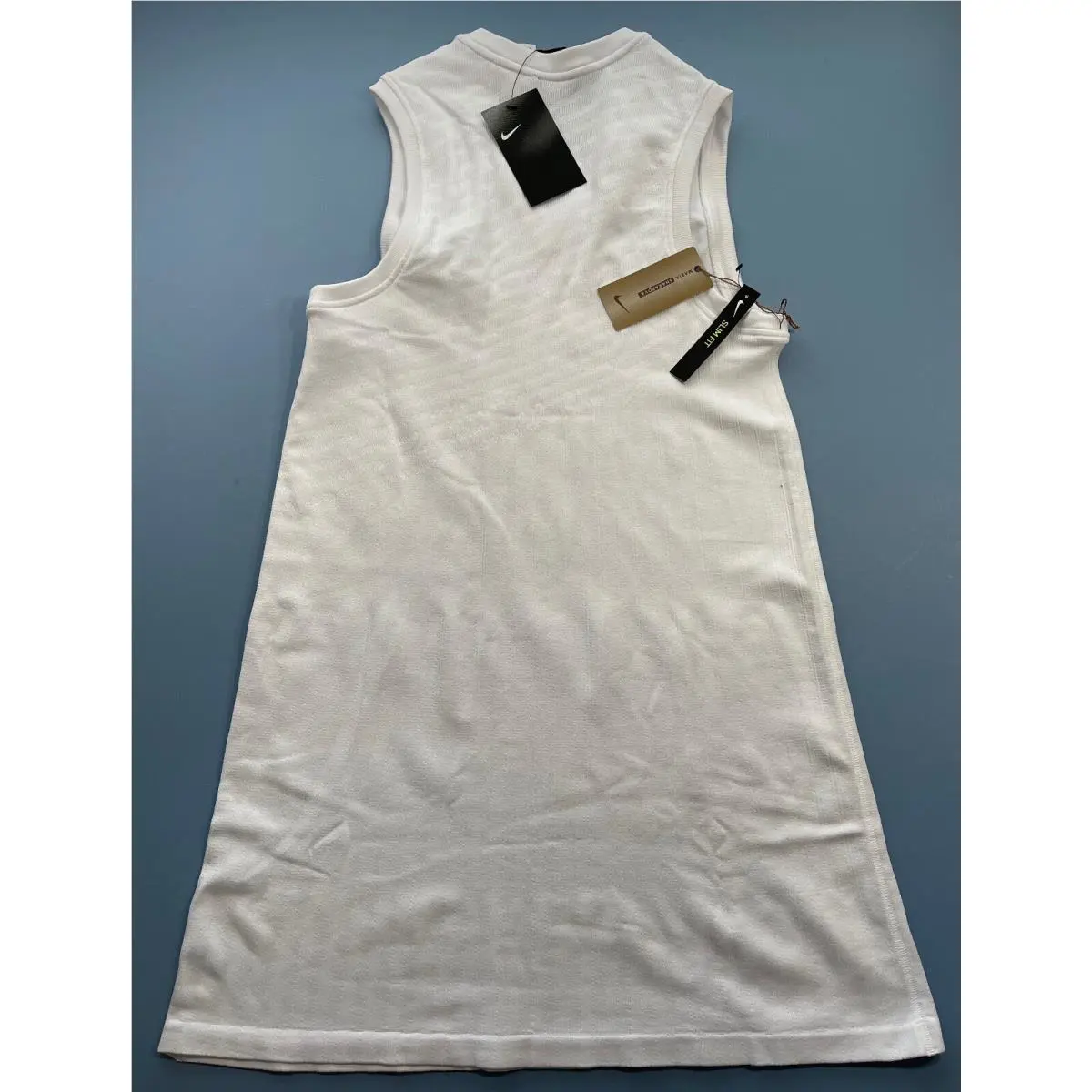 Nike clothing - AT5104-100 - AT5104-100 - White (UPC: 193146781077) 3