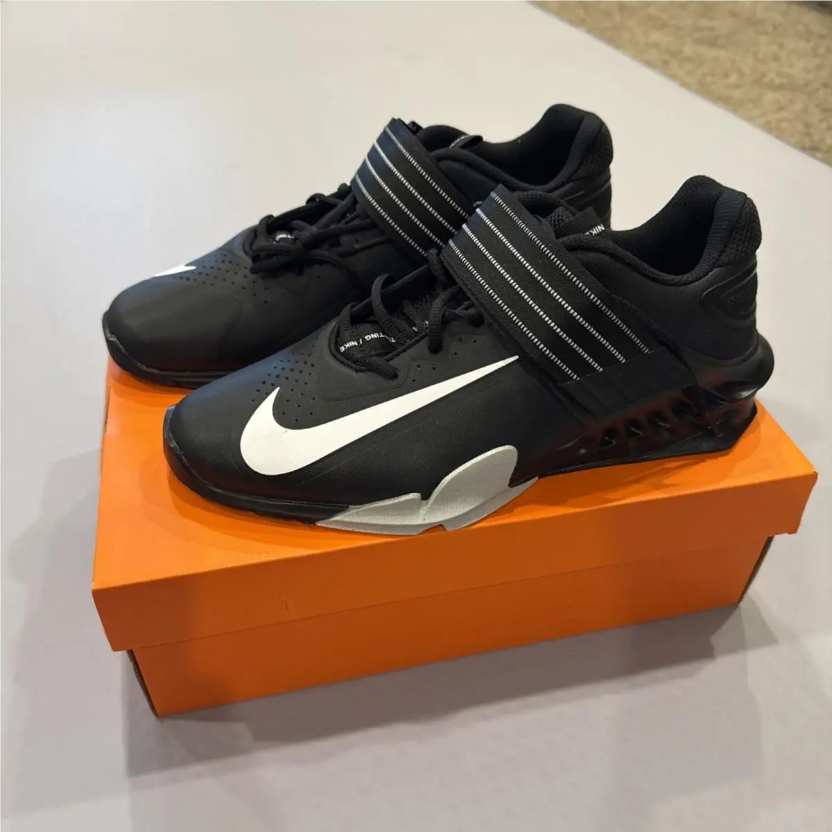 Nike Men`s Size 10.5 Savaleos CV5708 010 Black Weightlifting Sneaker Trainer