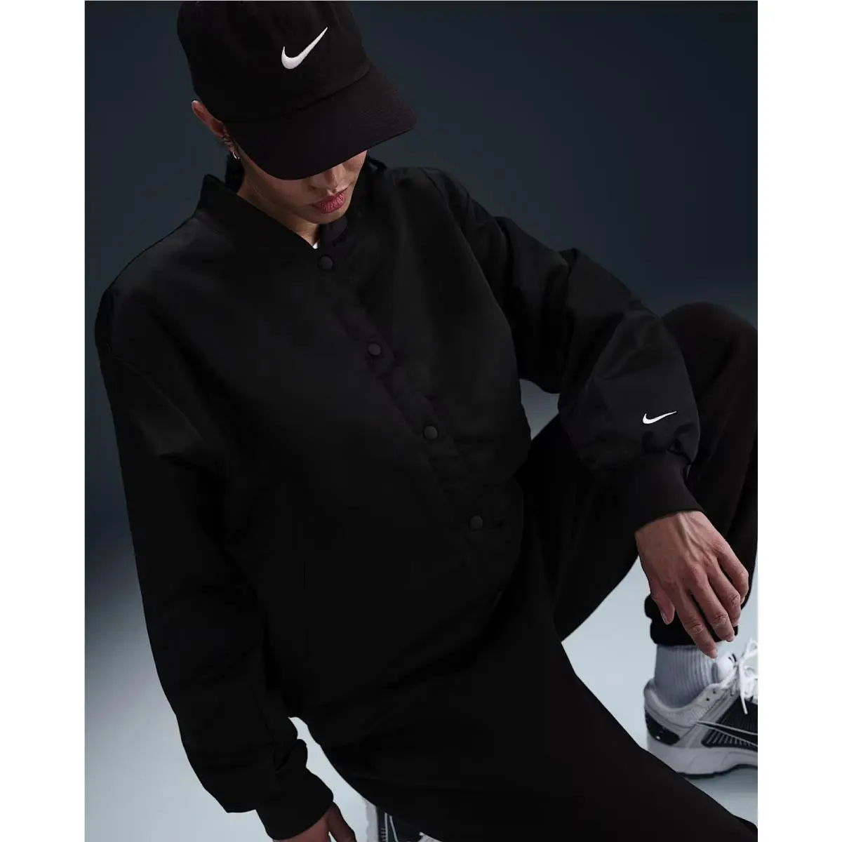 Nike clothing - Black (UPC: 197860196605) 2