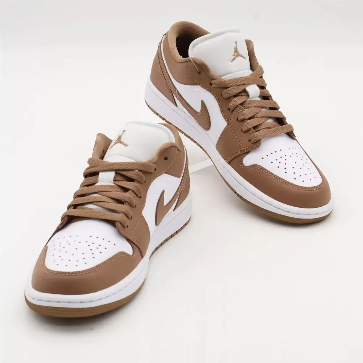Nike shoes - Nike Air Jordan 1 - Air - Brown 1