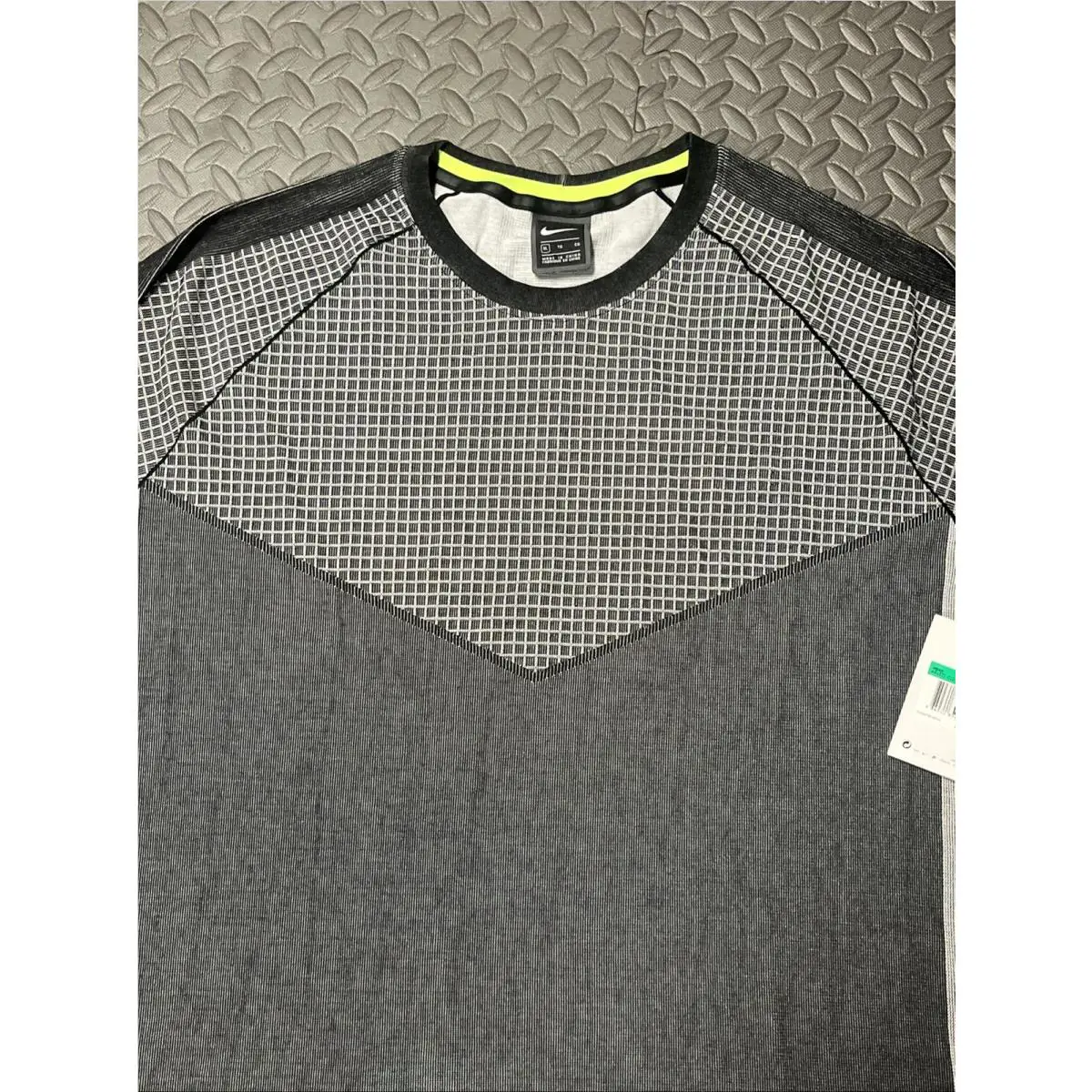 Nike clothing - Sportswear Tech - Sportswear Tech - AR1571 010 - Gray 0