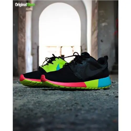 Nike shoes - Nike Roshe Run - Roshe Run - Black 1
