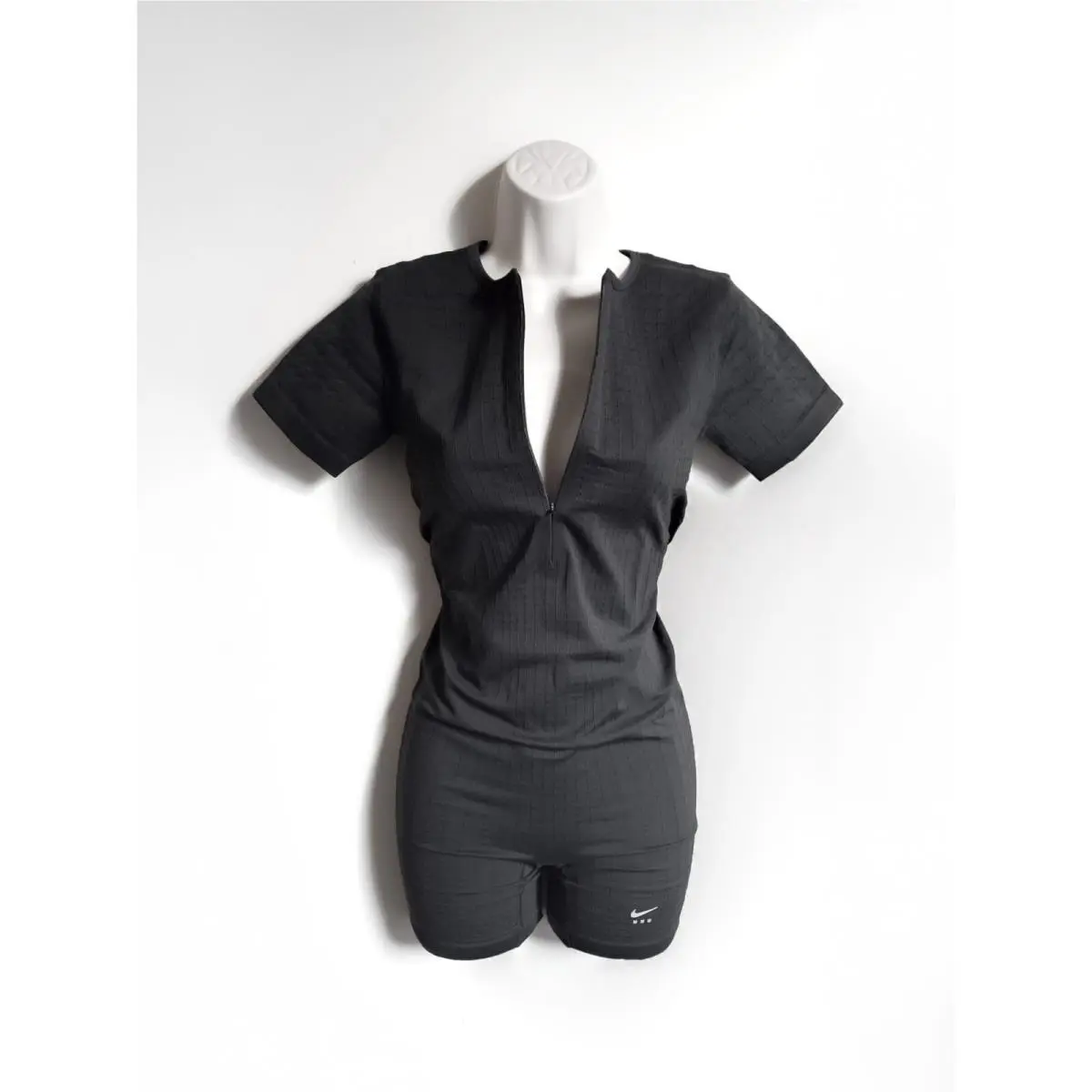 Nike clothing - Black, Exterior: Multicolor 9