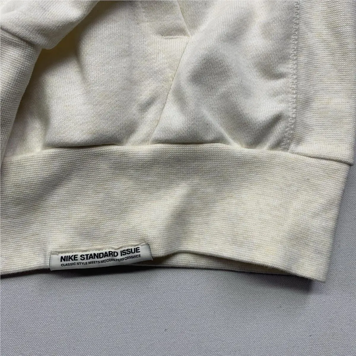 Nike clothing - Beige (UPC: 0196147802697) 4