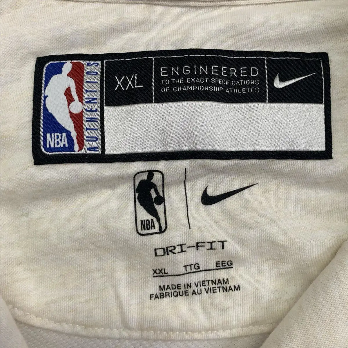 Nike clothing - Beige (UPC: 0196147802697) 6