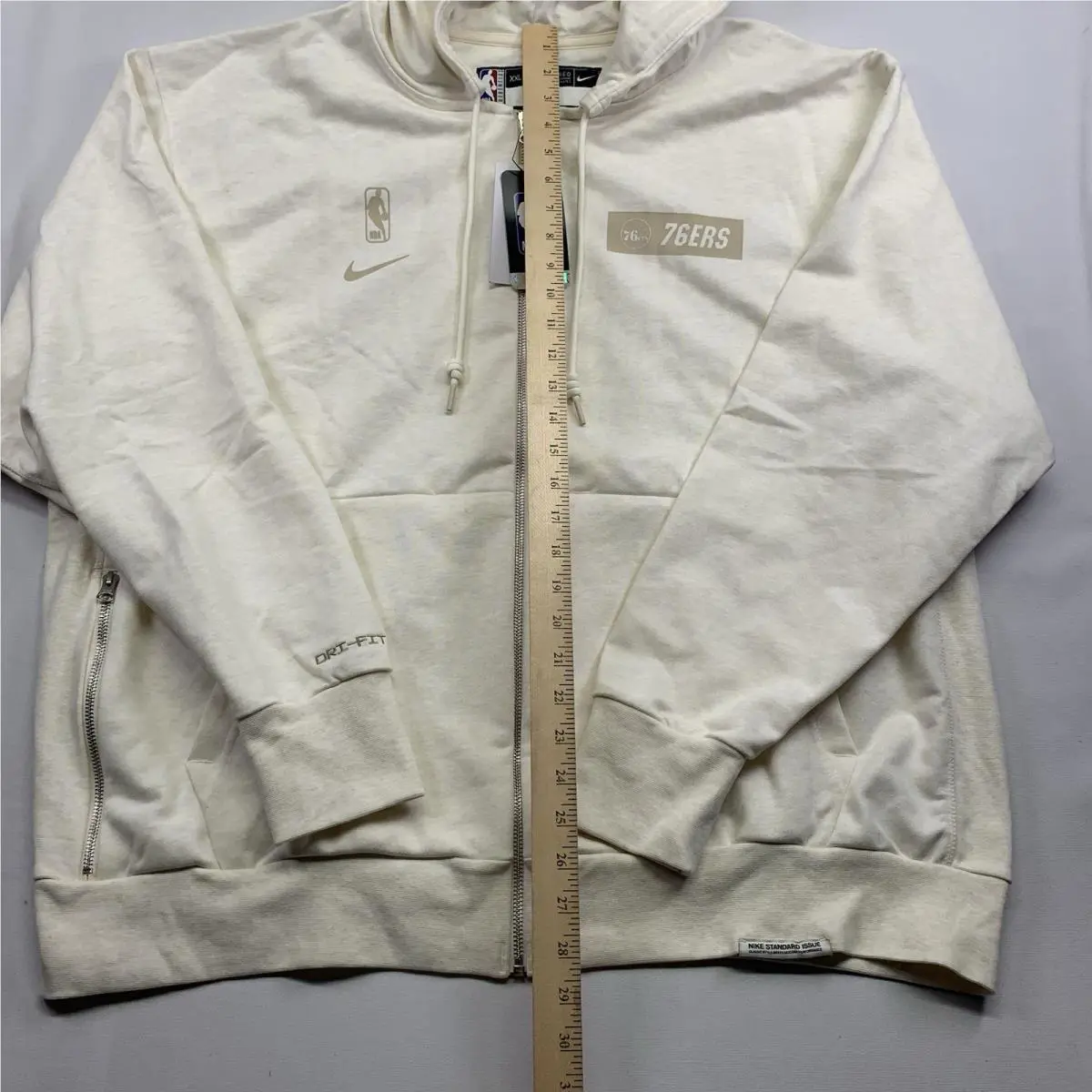 Nike clothing - Beige (UPC: 0196147802697) 7