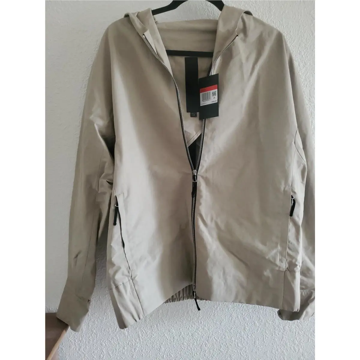 Nike clothing - Beige (UPC: 194499899822) 5