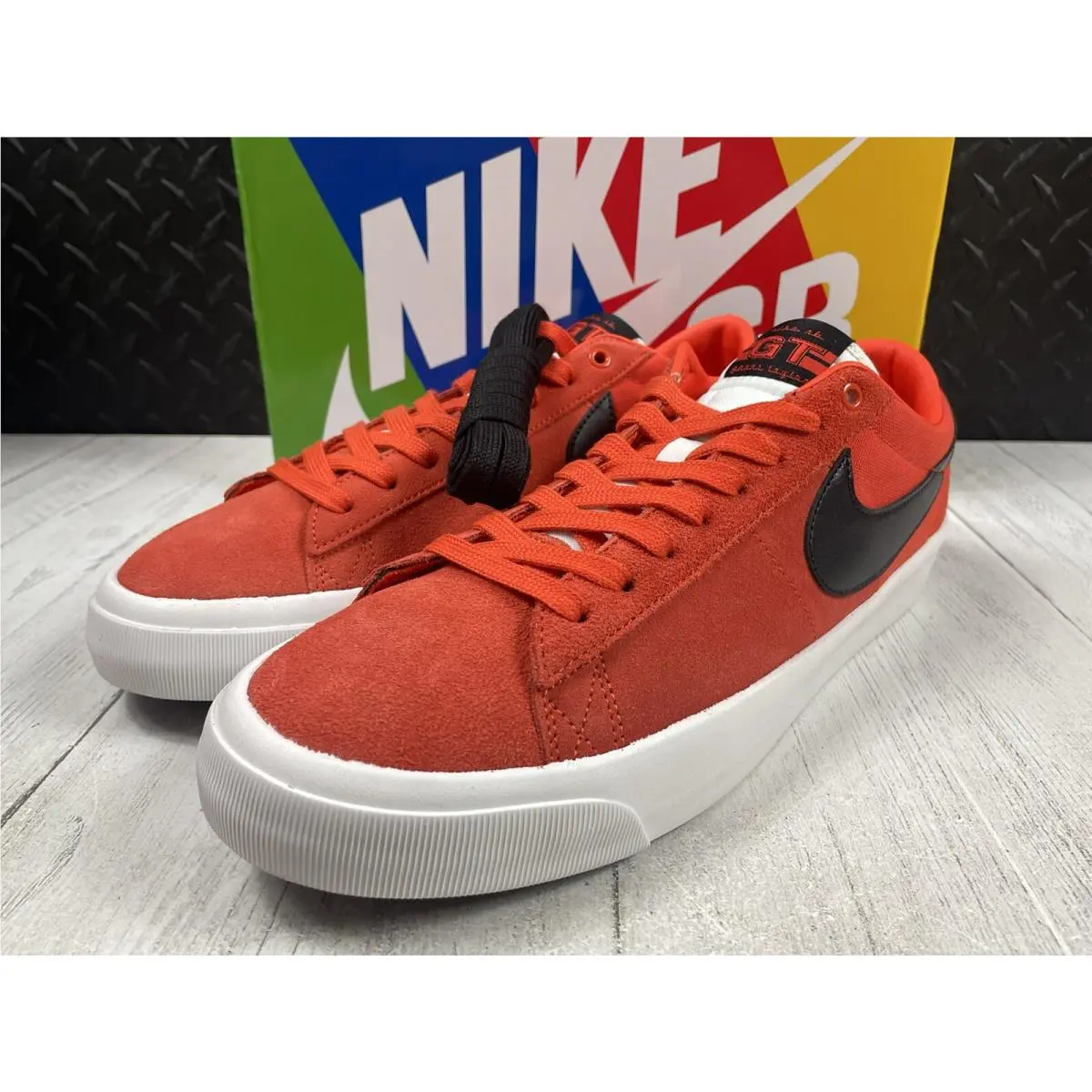 Nike shoes - Sb Zoom Blazer Low Pro Gt Hk - Dr9103800 - Orange (UPC: 0196148843781) 3