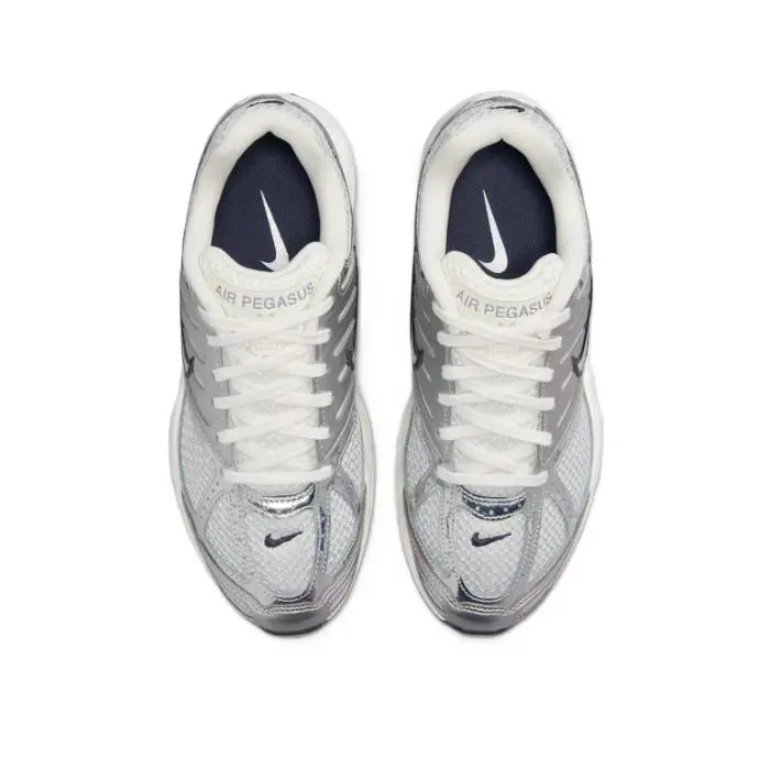 Nike shoes - Chrome/White/Black 2