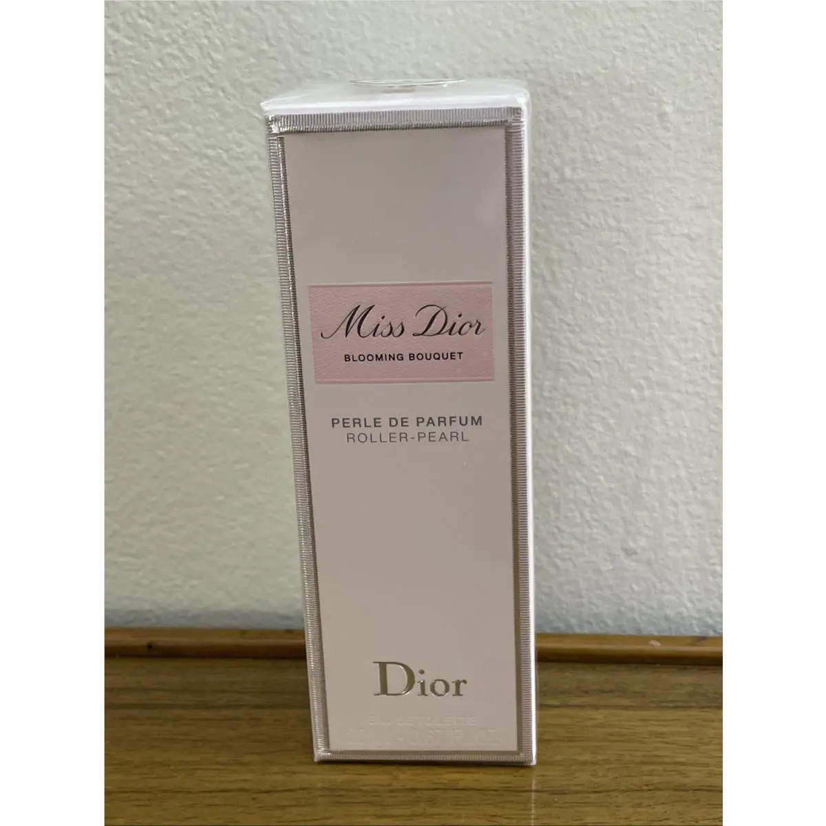 Miss Dior Blooming Bouquet Roller-pearl 0.67oz 20ml Box