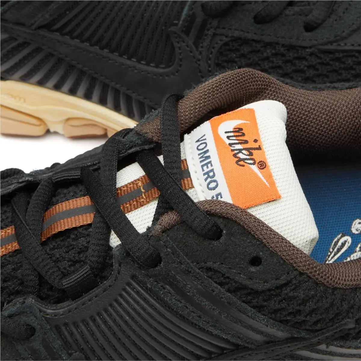 Nike shoes - Nike Zoom Vomero - Zoom Vomero - FD0533 - BLACK/BLACK/SESAME/COCONUT MILK 9
