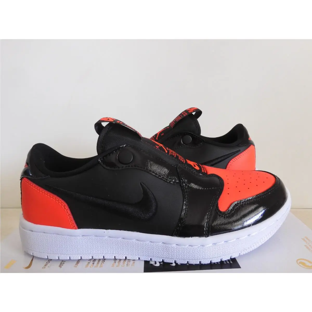 Nike shoes - Air Jordan 1 Retro - Air Retro - AV3918-600 - Red (UPC: 193151635778) 0