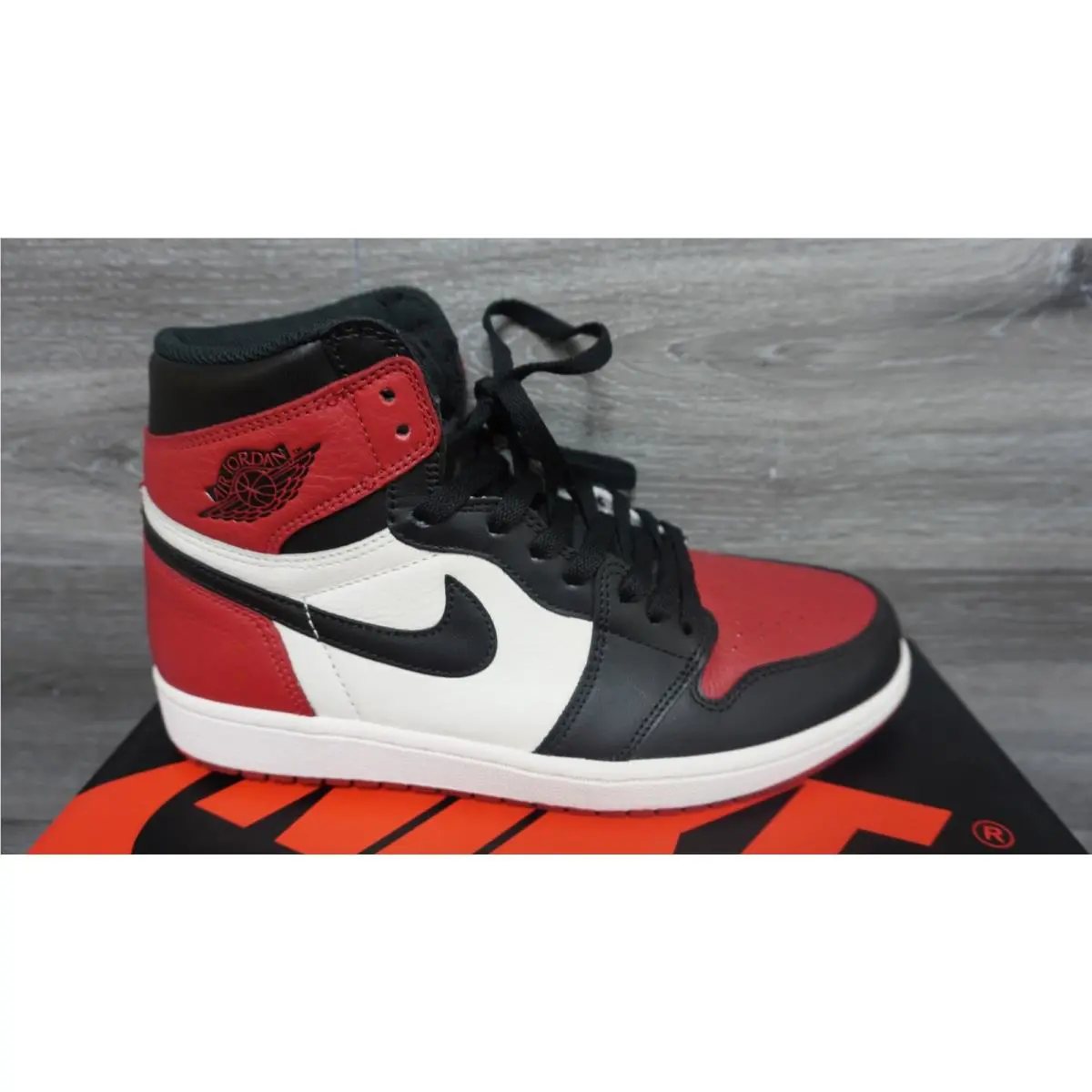 Nike shoes - Air Jordan 1 - Air - 555088-610 - Red (UPC: 884802896319) 4