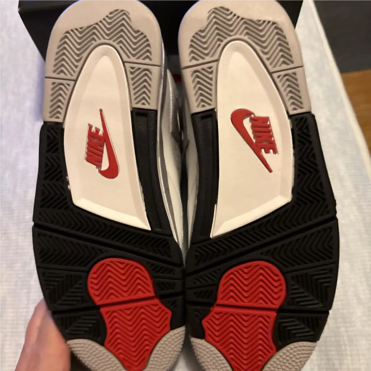 Nike shoes - Air Jordan Retro IV - Air Retro - Summit White/Fire Red 3