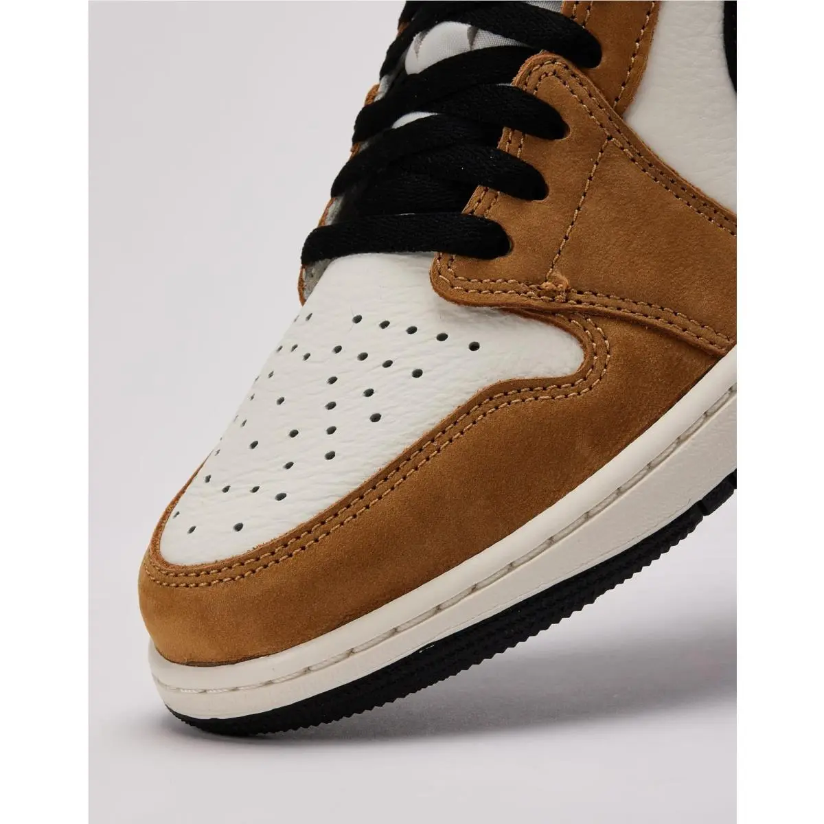 Nike shoes - Cream (UPC: 197859495726) 2