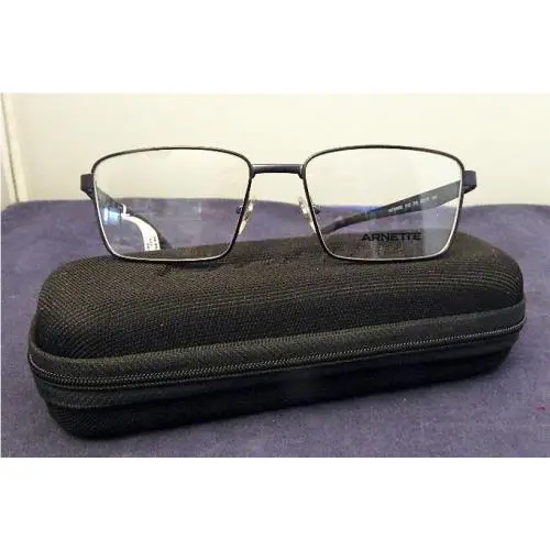 Arnette Oan 6123 w Hard Zipper Case - Great Gift