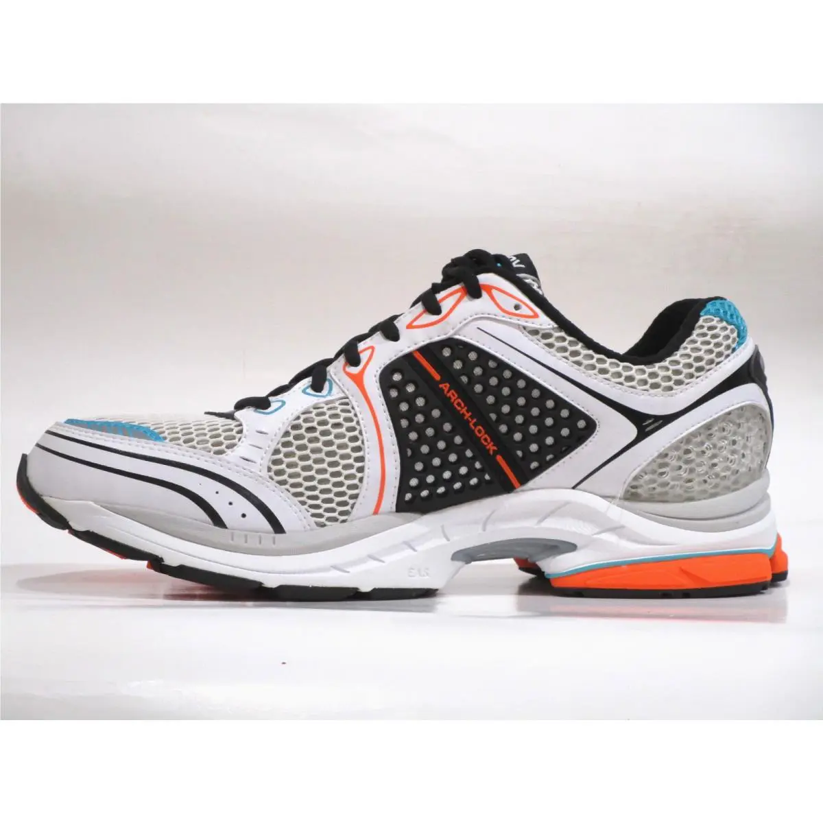 Saucony shoes - Saucony ProGrid Triumph 4 - ProGrid Triumph - S70704-4 - White/Silver 1