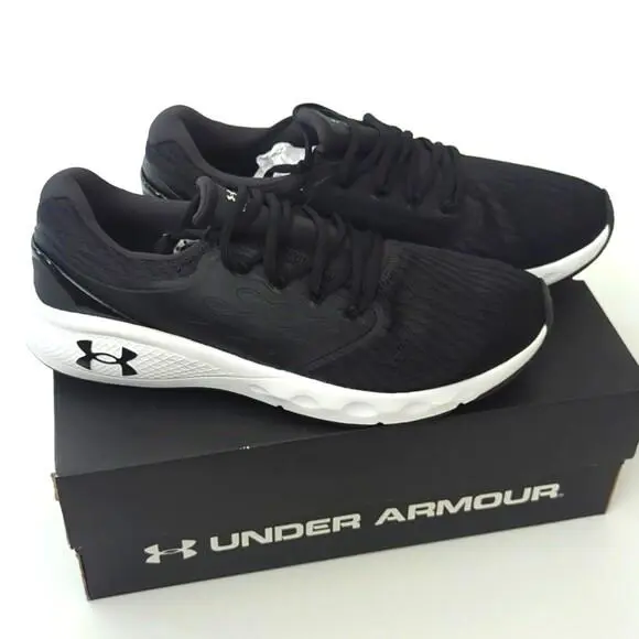 Under Armour shoes - Under Armour Charged Vantage - Charged Vantage - 3023550-001 - Black , White 9