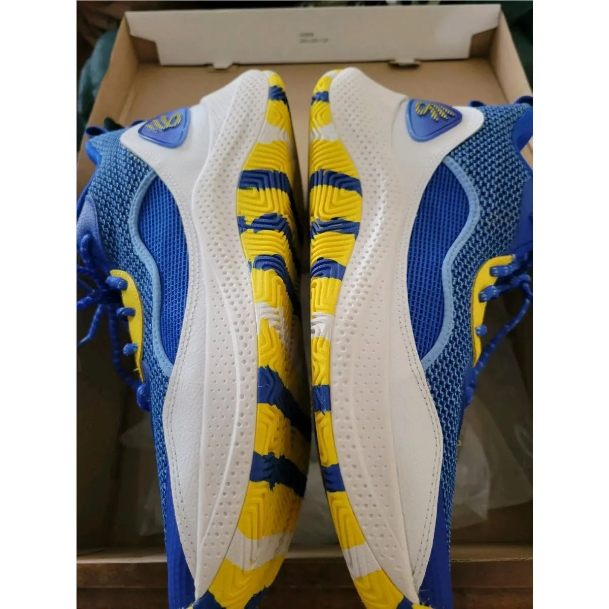Under Armour shoes - Curry 3Z 24 - Curry - Blue 3