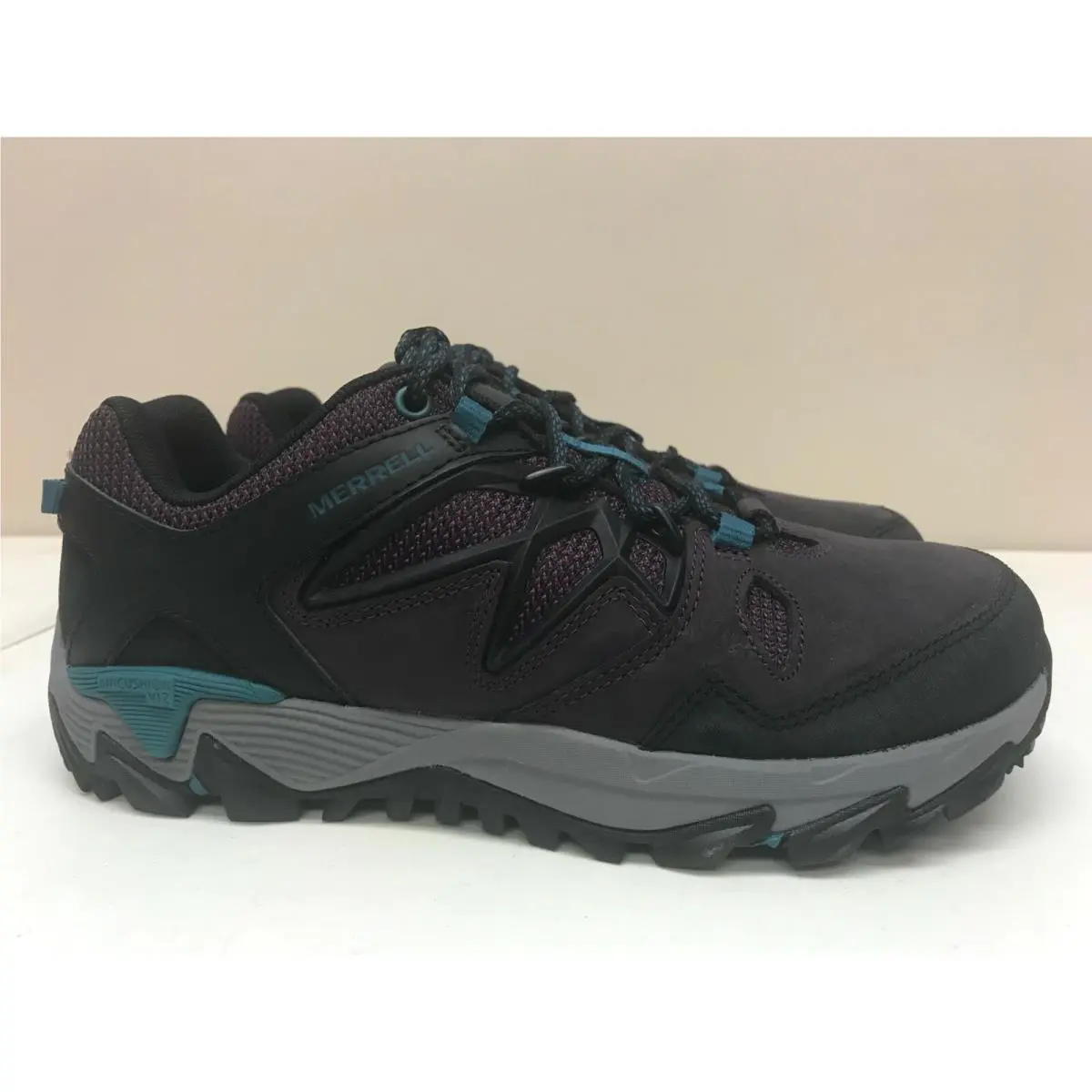 Merrell shoes - Berry 2