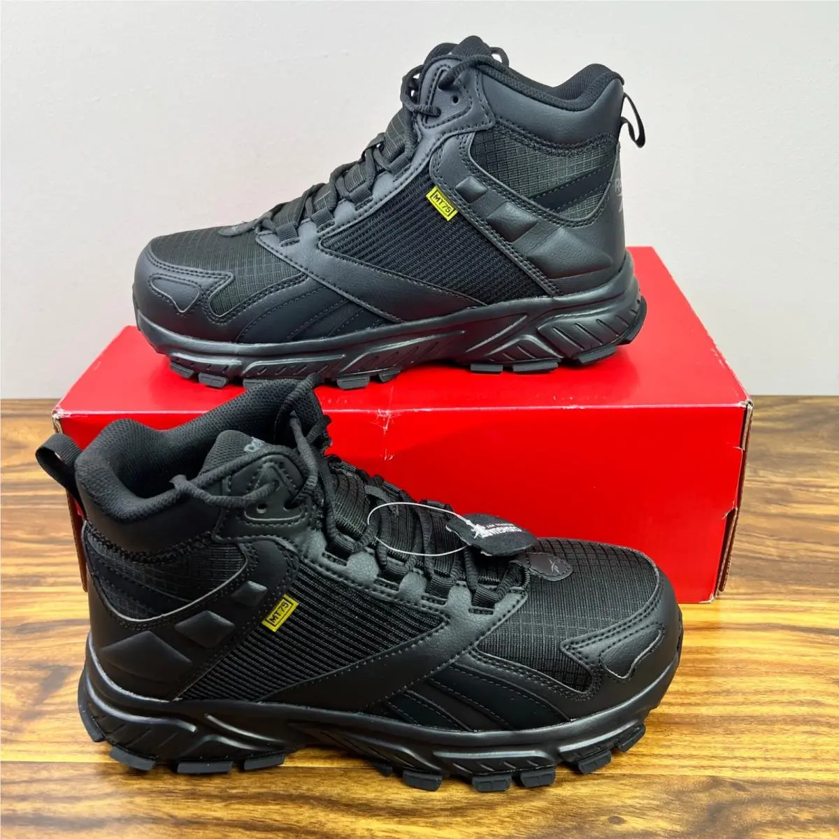 Reebok Hyperium Work Men`s 8 Retro Trail Hiker Boots RB3263