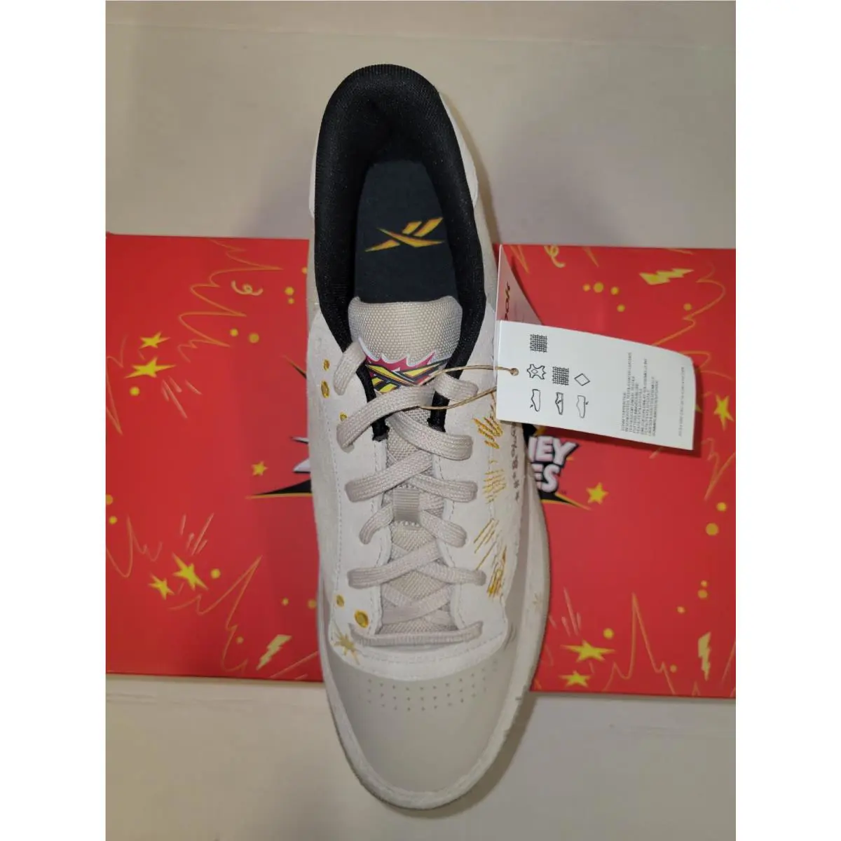 Reebok shoes - Reebok Looney Tunes x Club C 85 - GY4779 - Pebble/Core Black/Bright Ochre 2