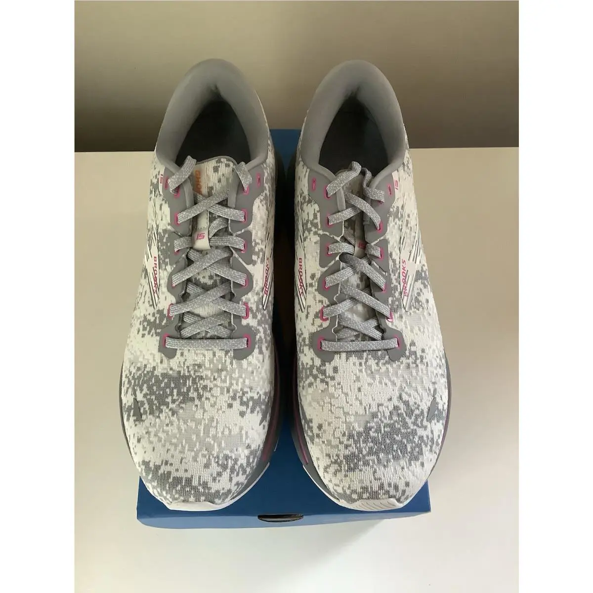Brooks shoes - Brooks Ghost 15 - Ghost - Gray 2