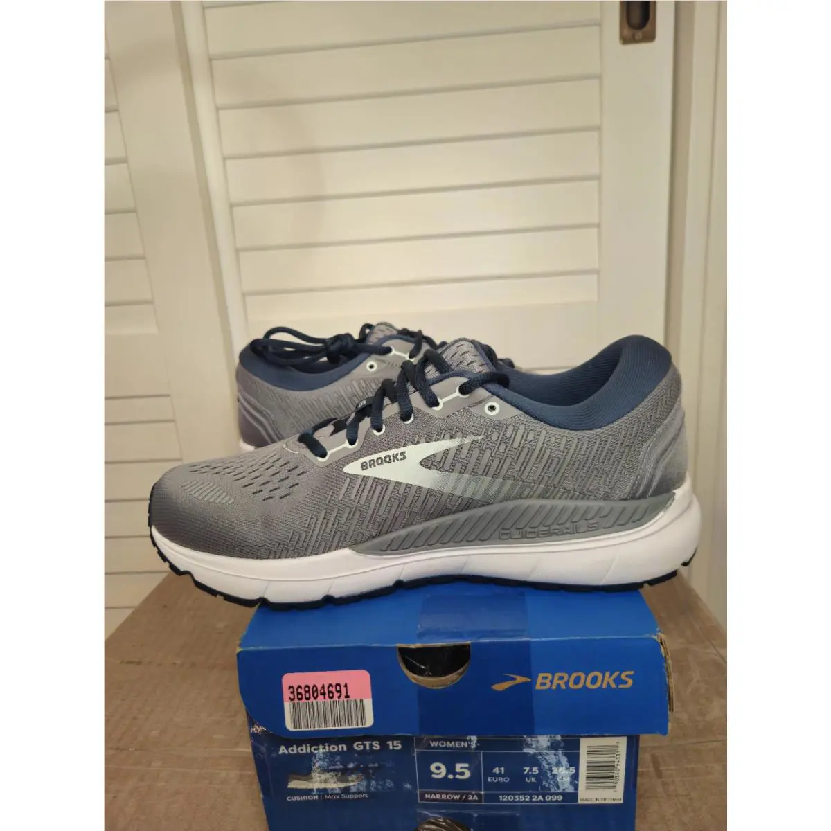 Brooks shoes - Brooks Addiction - Addiction - 1203522A099 - Gray 3