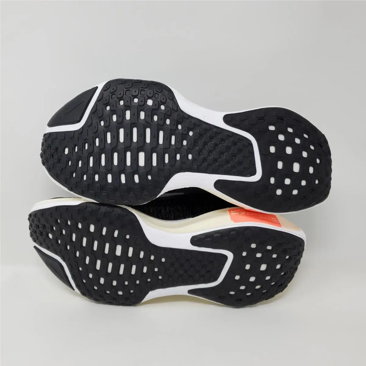 Nike shoes - Nike ZoomX Invincible Run Flyknit 3 - DR2660-001 - Black 6