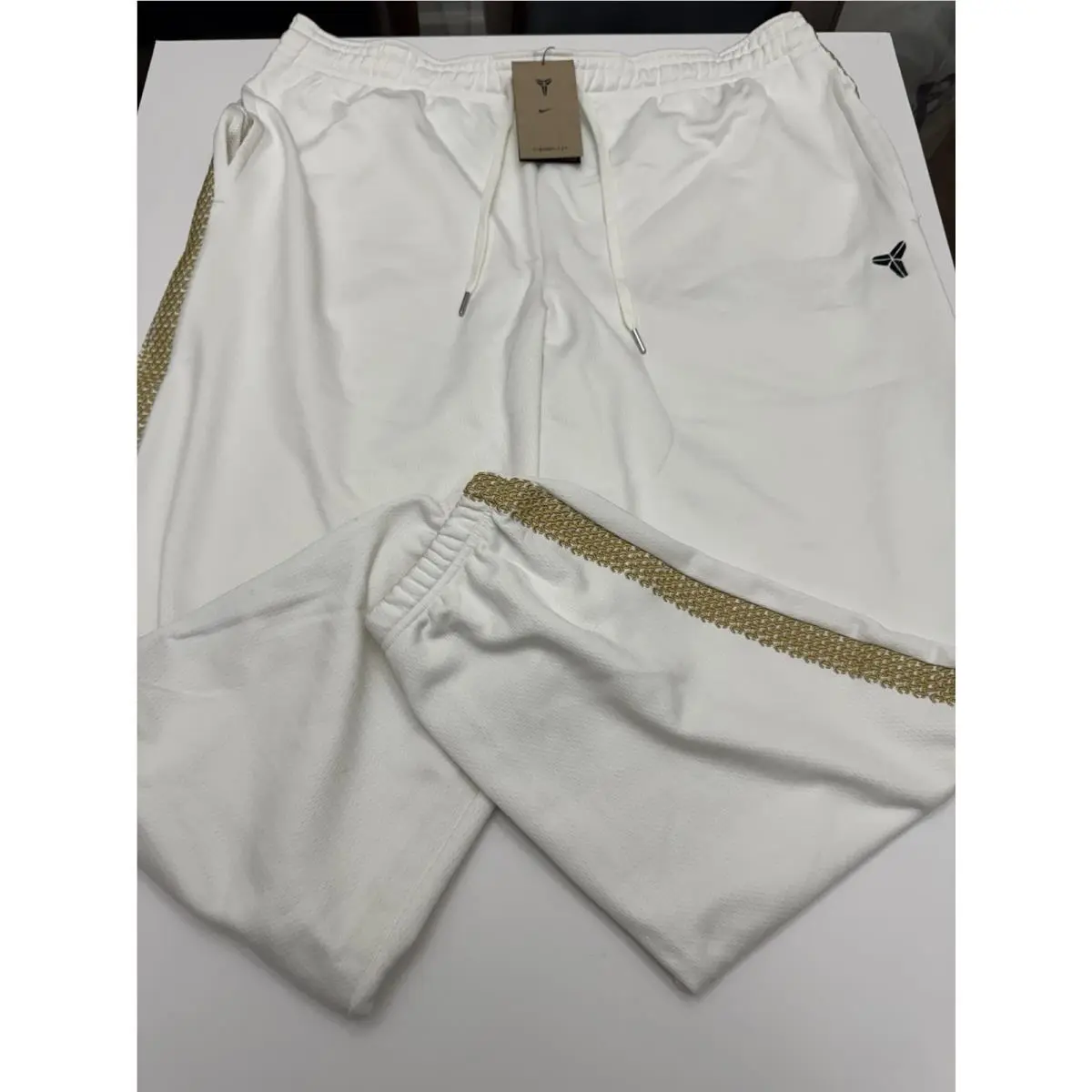 Kobe Year of Mamba Therma Basketball Pants White HQ4699-133 Mens Size XL by Nike