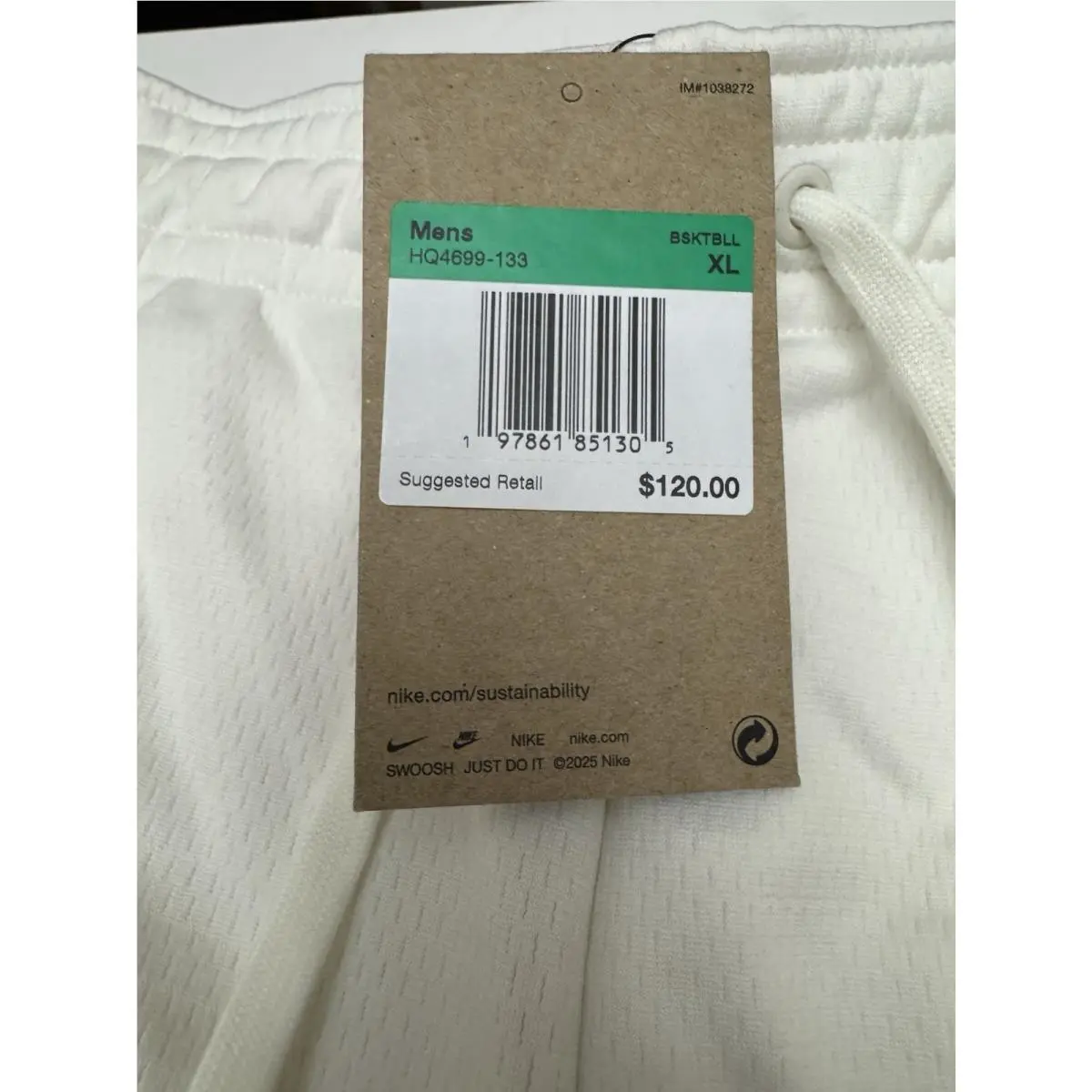 Nike clothing - HQ4699-133 - HQ4699-133 - White (UPC: 197863459608) 4