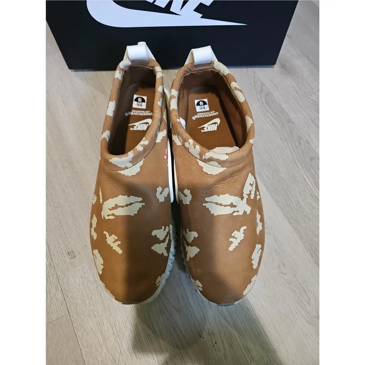 Nike shoes - nike moc flow/undercover - moc - Dv5593200 - ale brown/red-white (UPC: 196154991360) 2