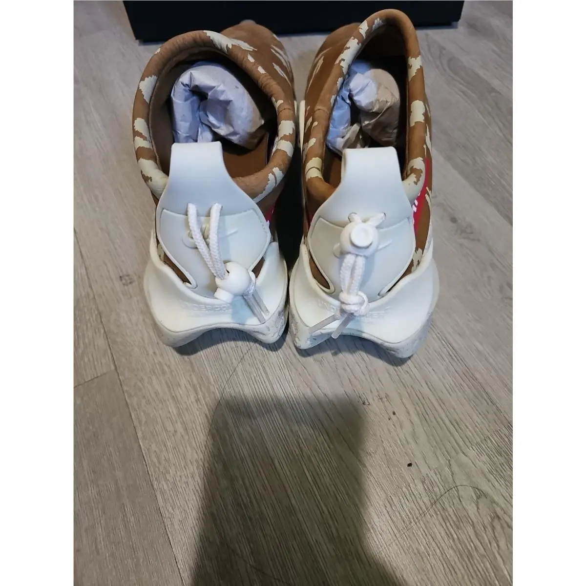 Nike shoes - nike moc flow/undercover - moc - Dv5593200 - ale brown/red-white (UPC: 196154991360) 3