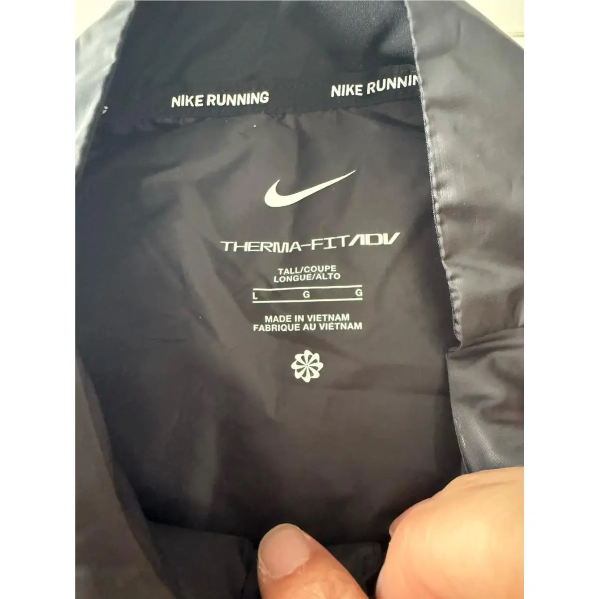 Nike clothing - Nike AeroLoft - AeroLoft - FB7542010 - Black (UPC: 196609767786) 6