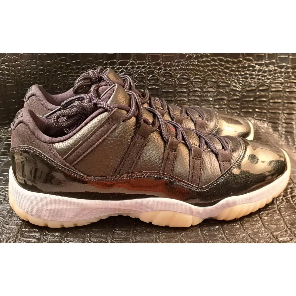 Nike shoes - Air Jordan 11 Low - Air Low - AV2187-001 - Black 3