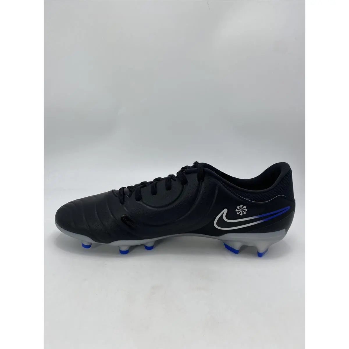 Nike shoes - Nike Legend - Legend - DV4337 040 - Black/Chrome-Hyper Royal (UPC: 196608057956) 1