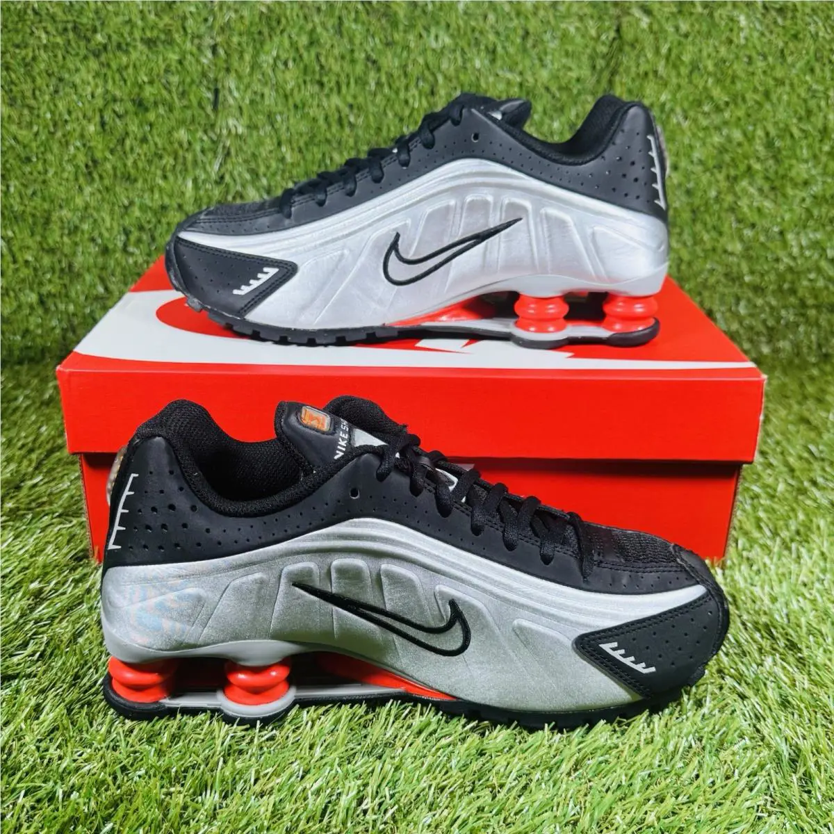 Nike shoes - Nike Shox R4 - Shox - CW2626-005 - Black 0