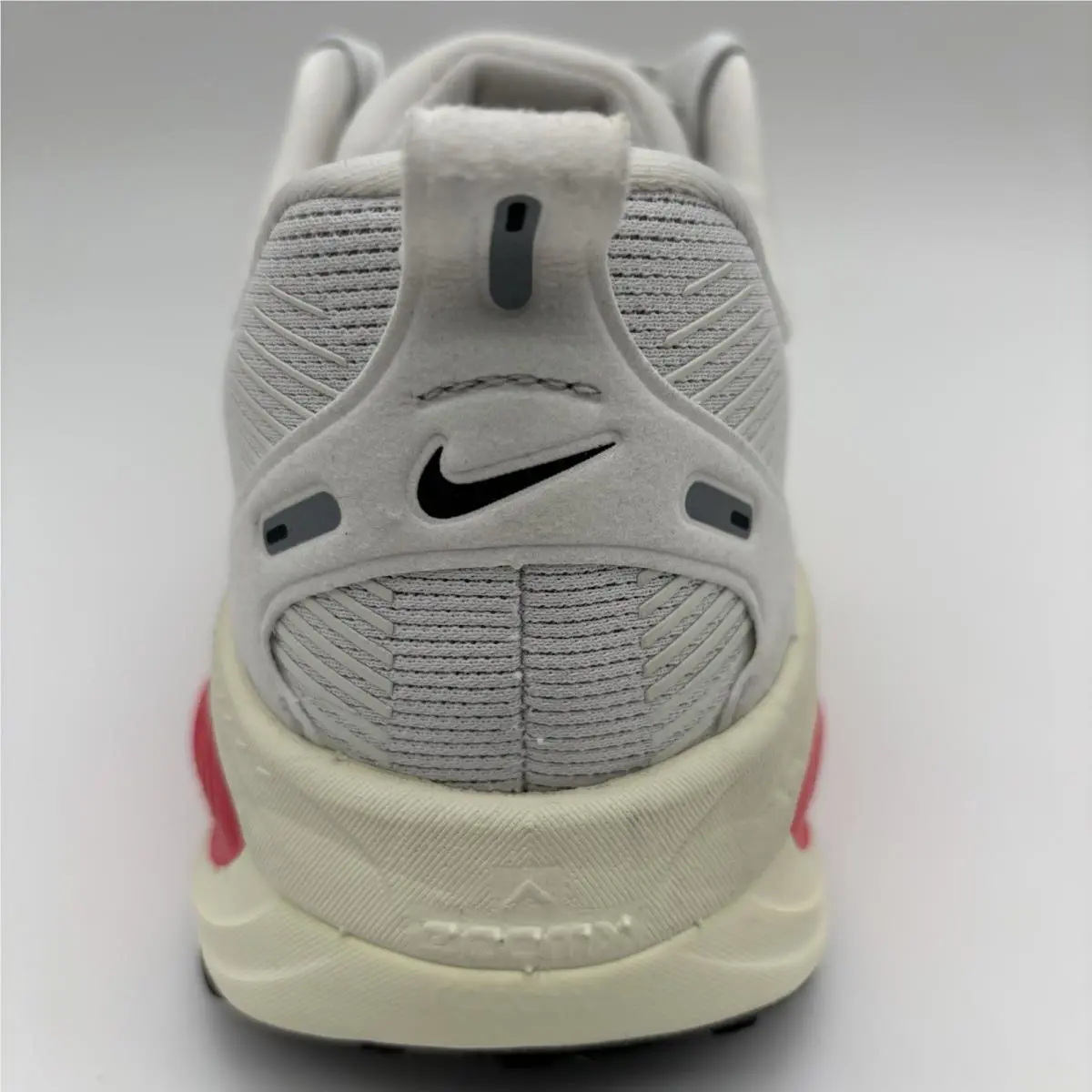Nike shoes - Nike Vomero 18 - Vomero - HM6803 001 - Platinum Tint/Mtlc Pewter (UPC: 197860773523) 4