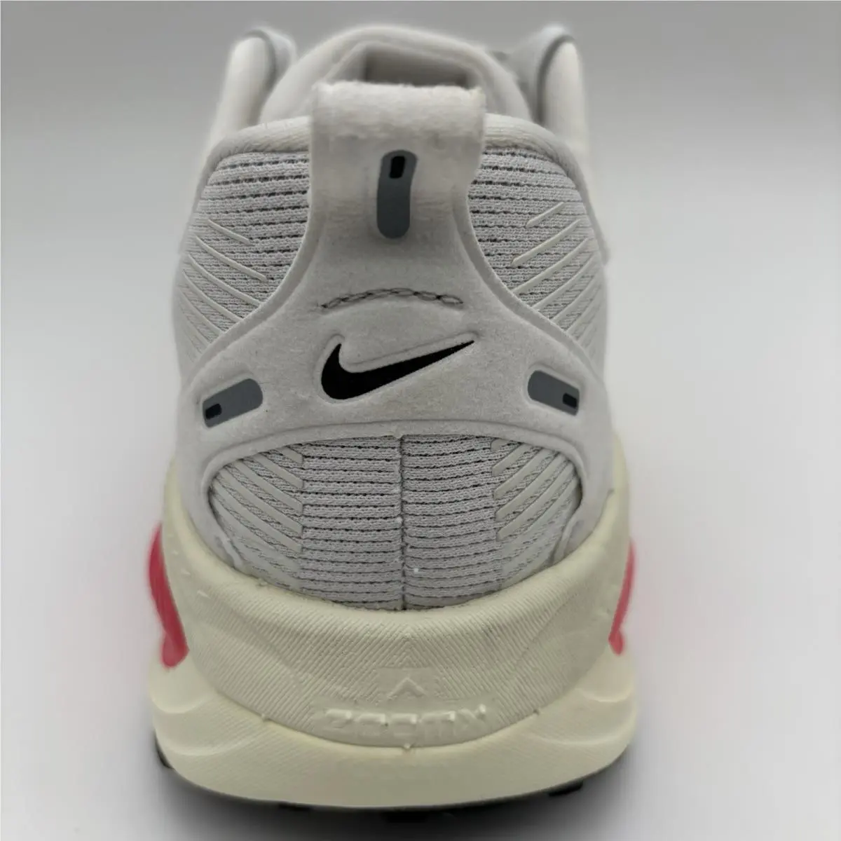 Nike shoes - Nike Vomero 18 - Vomero - HM6803 001 - Platinum Tint/Mtlc Pewter (UPC: 197860773523) 4