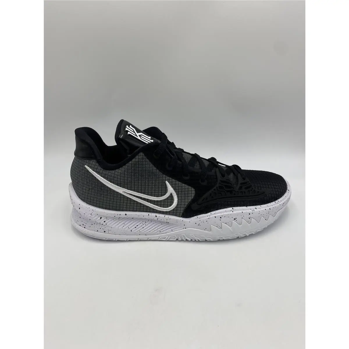 Nike shoes - KYRIE LOW 4 TR PROMO - DM5041 001 - Black/White (UPC: 195239295706) 0