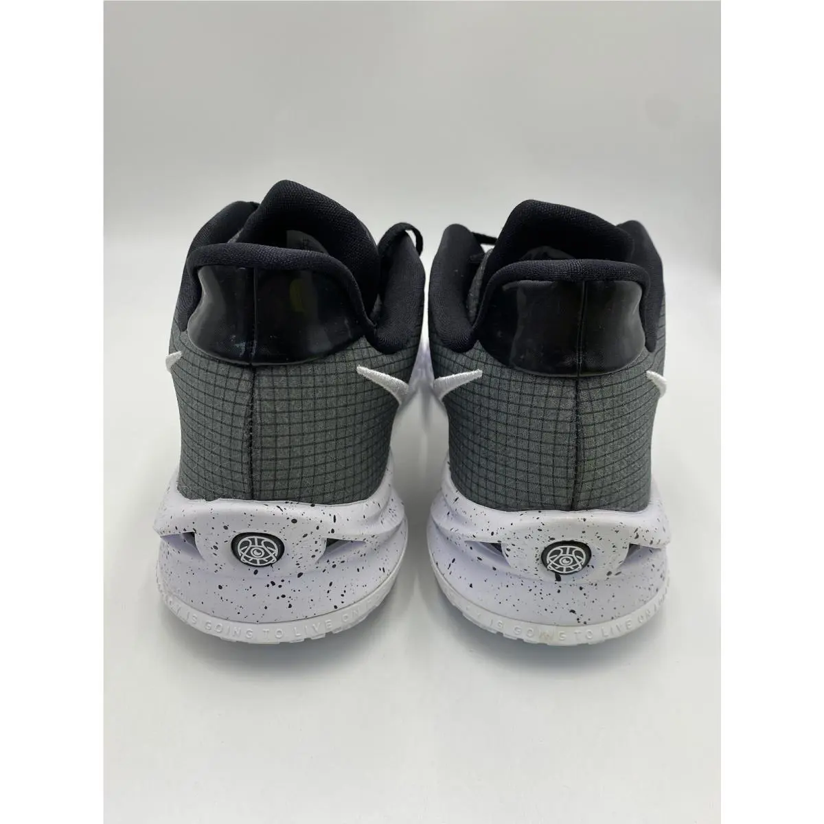 Nike shoes - KYRIE LOW 4 TR PROMO - DM5041 001 - Black/White (UPC: 195239295706) 3
