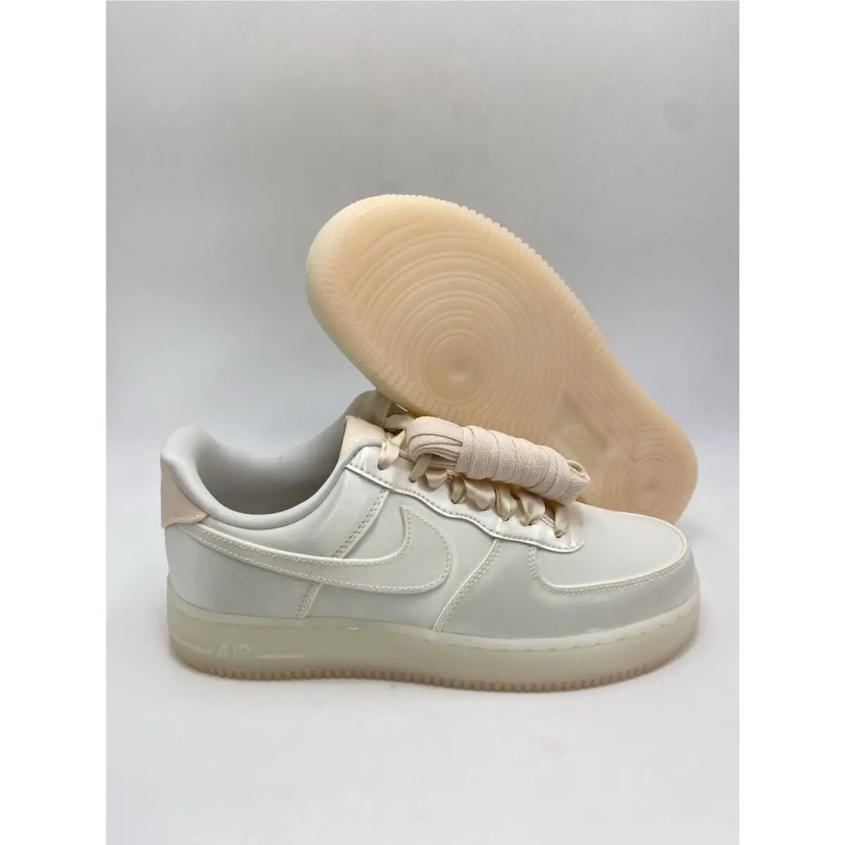 Nike Wmns Air Force 1 `07 LV8 Sail Barely Orange HQ3762 133 Women`s Sz 9.5